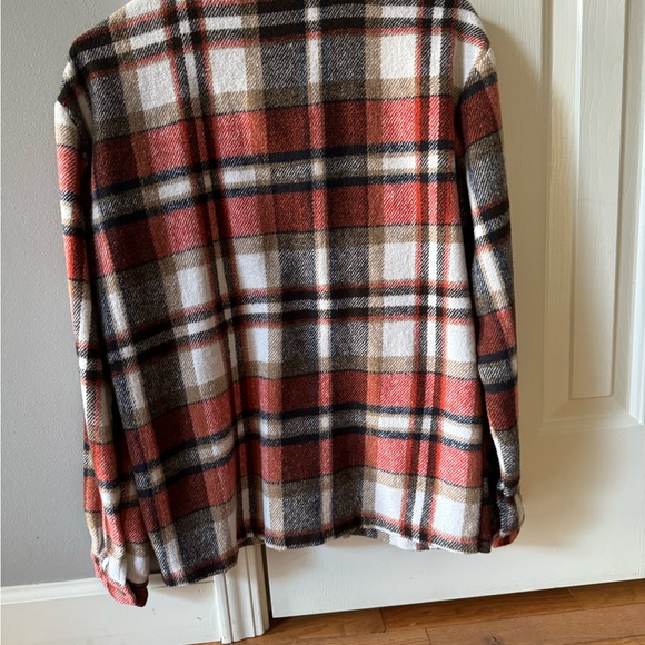 Shacket - Size Medium - Picture 3 of 3